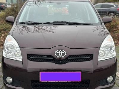 Braun Gebraucht 2008 Toyota Corolla Verso Van / Kleinbus | 7.499 € (Etwas zu teuer)