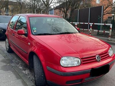 Gebraucht VW Golf IV 75 PS (55 kW) 2001 Rot Kleinwagen