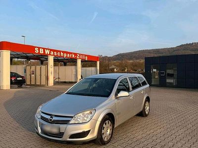 Gebraucht Opel Astra 110 PS (80 kW) 2010 Silber Kombi