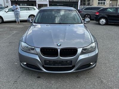 Gebraucht BMW 320 Comfort Edition 170 PS (125 kW) 2009 Grau Limousine