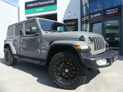 Usata Jeep Wrangler Unlimited Sahara 381 CV (280 kW) 2023 Grigio SUV