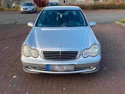 Gebraucht Mercedes C200 163 PS (119 kW) 2001 Silber Limousine