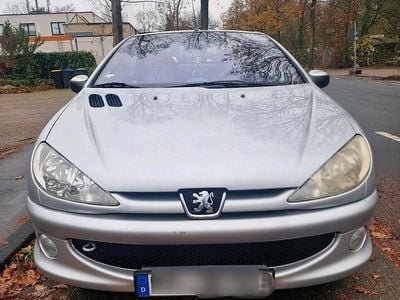 Gebraucht Peugeot 206 CC 136 PS (100 kW) 2004 Grau Cabrio