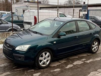 Grün Gebraucht 2007 Ford Focus Fun X Kleinwagen | 1.650 € (Fairer Preis)