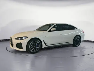 Gebraucht BMW i4 Sport Line 250 kW (340 PS) 2025 Weiß Limousine