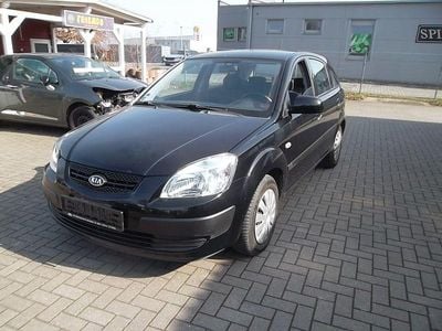 Gebraucht Kia Rio 97 PS (71 kW) 2010 Schwarz Limousine