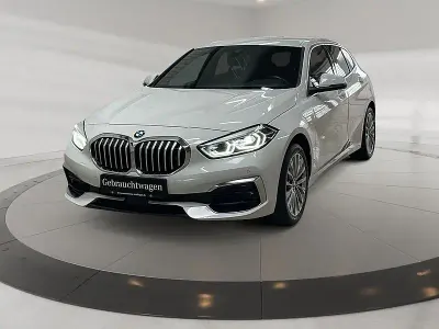 Gebraucht BMW 118 Luxury Line 136 PS (100 kW) 2022 Alpinweiss iii Kleinwagen