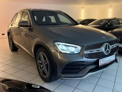 Gebraucht Mercedes GLC220 AMG line 194 PS (142 kW) 2020 Selenitgrau SUV