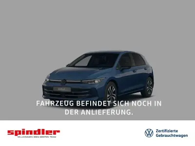 Gebraucht VW Golf VIII 150 PS (110 kW) 2025 Anemonenblau metallic Limousine