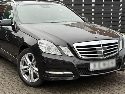Gebraucht Mercedes E500 387 PS (284 kW) 2010 Schwarz Kombi