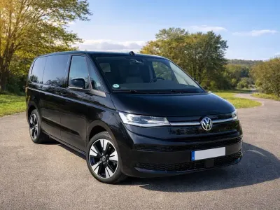 Second-hand VW T7 Life 150 CP (110 kW) 2024 Negru Van