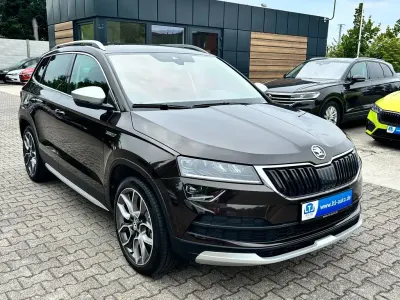 Gebraucht Skoda Karoq 150 PS (110 kW) 2021 Magneticbraun metallic (metallic) SUV