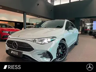 Gebraucht Mercedes CLA220 AMG 211 PS (155 kW) 2026 Aquamint uni Kombi