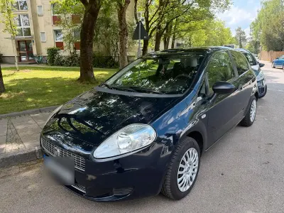 Gebraucht Fiat Grande Punto Dynamic 77 PS (56 kW) 2009 Blau Kleinwagen