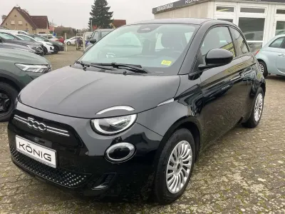 Gebraucht Fiat 500e 86 kW (118 PS) 2023 Schwarz Limousine