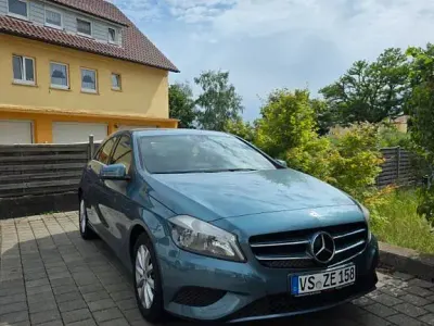 Gebraucht Mercedes A180 Style 122 PS (89 kW) 2013 Kleinwagen