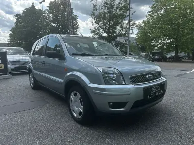 Gebraucht Ford Fusion 68 PS (50 kW) 2004 Silber Kleinwagen