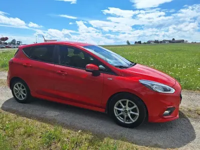 Używany Ford Fiesta ST-Line 140 KM (102 kW) 2018 Czerwony Hatchback