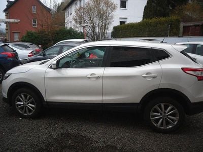 Gebraucht Nissan Qashqai 360º 163 PS (119 kW) 2015 Weiß SUV