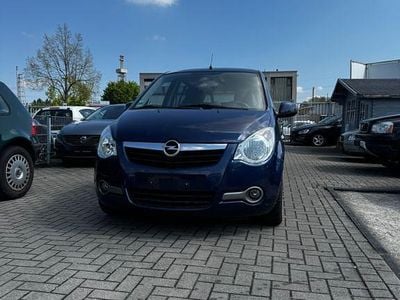 Usata Opel Agila Edition 65 CV (47 kW) 2009 Blu Utilitaria