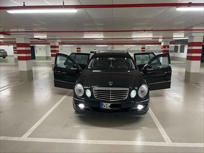 Gebraucht Mercedes E280 231 PS (169 kW) 2007 Schwarz Kombi