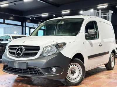 Gebraucht Mercedes Citan 111 116 PS (85 kW) 2021 Weiß Limousine