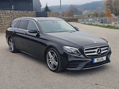 Schwarz Gebraucht 2017 Mercedes E220 AMG Kombi | 16.900 € (Superpreis)
