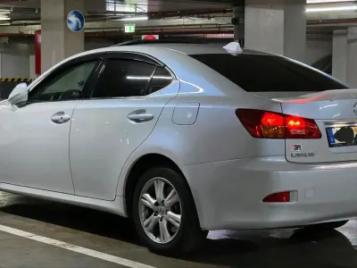 Second-hand Lexus IS220d 177 CP (130 kW) 2024 Berlinǎ