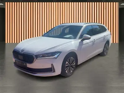 Gebraucht Skoda Superb Selection 150 PS (110 kW) 2025 Weiß weiß Kombi