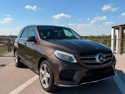 Gebraucht Mercedes GLE350 AMG line 258 PS (189 kW) 2018 Braun SUV