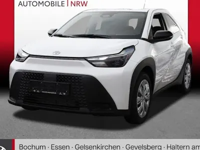 Gebraucht Toyota Yaris Cross 130 PS (95 kW) 2026 Grün SUV