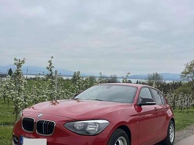 Gebraucht BMW 116 Sport Line 136 PS (100 kW) 2012 Rot Kleinwagen