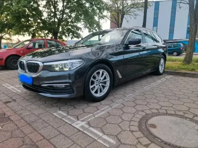 Gebraucht BMW 520 190 PS (139 kW) 2019 Grau Kombi