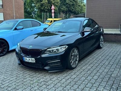 BMW M235