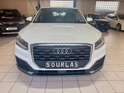 Weiß Gebraucht 2017 Audi Q2 Comfort SUV | 14.990 € (Guter Preis)