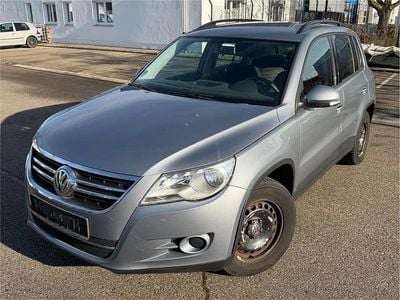 Gebraucht VW Tiguan 140 PS (102 kW) 2008 Grau SUV