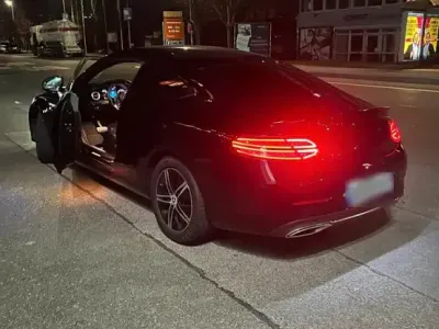 Gebraucht Mercedes C180 156 PS (114 kW) 2018 Schwarz Coupé