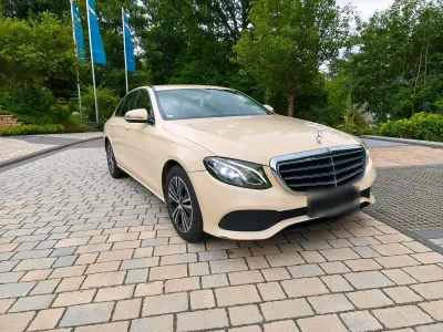 Gebraucht Mercedes E200 160 PS (117 kW) 2020 Beige Limousine