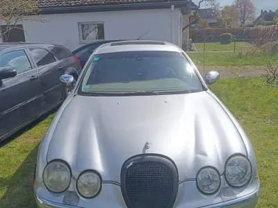 Käytetty Jaguar S-Type S 298 HP (219 kW) 2003 Hopea Sedan