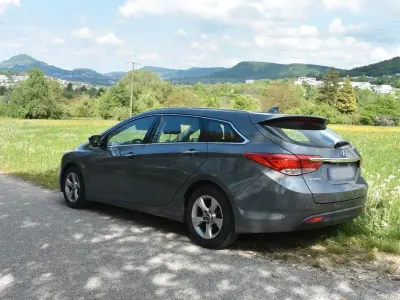 Gebraucht Hyundai i40 Classic 135 PS (99 kW) 2015 Grau Kombi