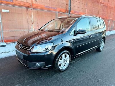 Schwarz Gebraucht 2012 VW Touran Match Van / Kleinbus | 6.999 € (Guter Preis)