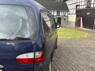 Hyundai H-1