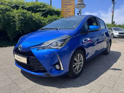 Gebraucht Toyota Yaris Hybrid 101 PS (74 kW) 2018 Blau Kleinwagen