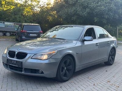 Usata BMW 530 218 CV (160 kW) 2004 Grigio Berlina