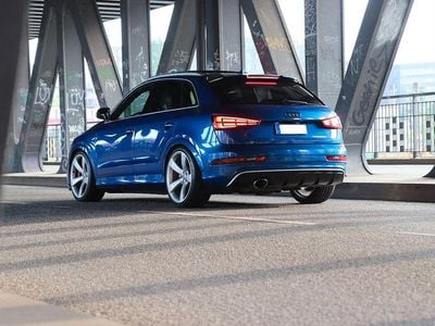 Blau Gebraucht 2015 Audi RS Q3 Ambiente SUV | 31.500 € (Fairer Preis)