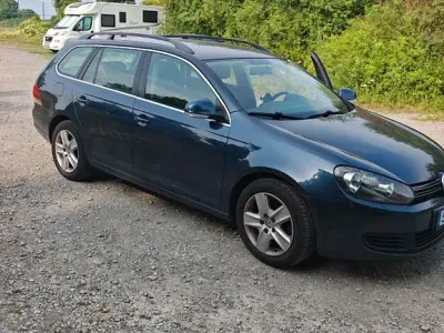 Gebraucht VW Golf VI Trendline 102 PS (75 kW) 2010 Blau Kombi