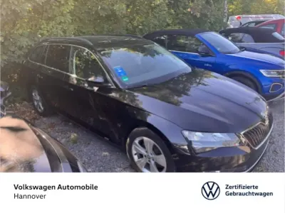 Gebraucht Skoda Superb Ambition 150 PS (110 kW) 2019 Blackmagic perleffekt Kombi