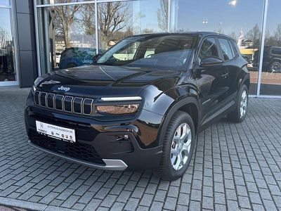 Neu Jeep Avenger Longitude 101 PS (74 kW) 2026 Solid black SUV