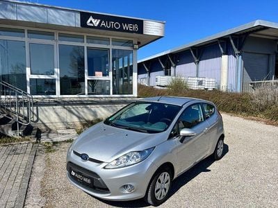 Gebraucht Ford Fiesta Titanium 82 PS (60 kW) 2010 Silber Kleinwagen