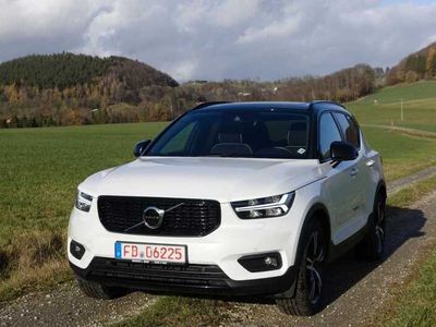 gebraucht Volvo XC40 T5 PHEV R-Design PGSD*AHK*ACC*H/K*RFK*V-LED